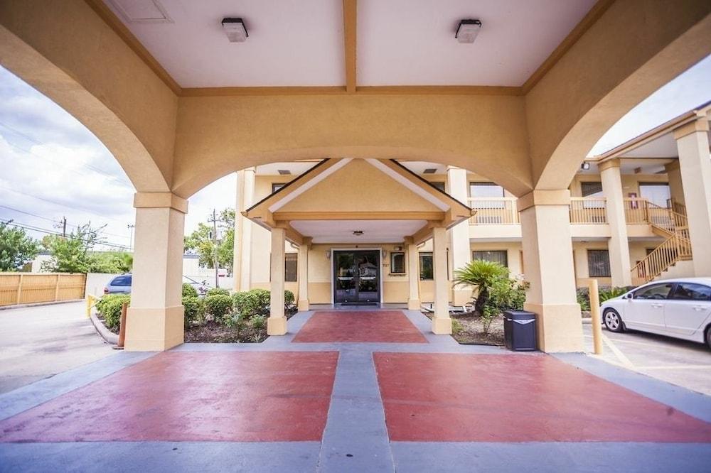 Best Western Hobby Airport Hotel Houston Exterior photo